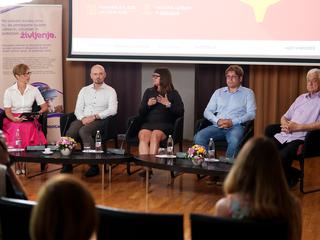 Novinarska konferenca o raku mehurja