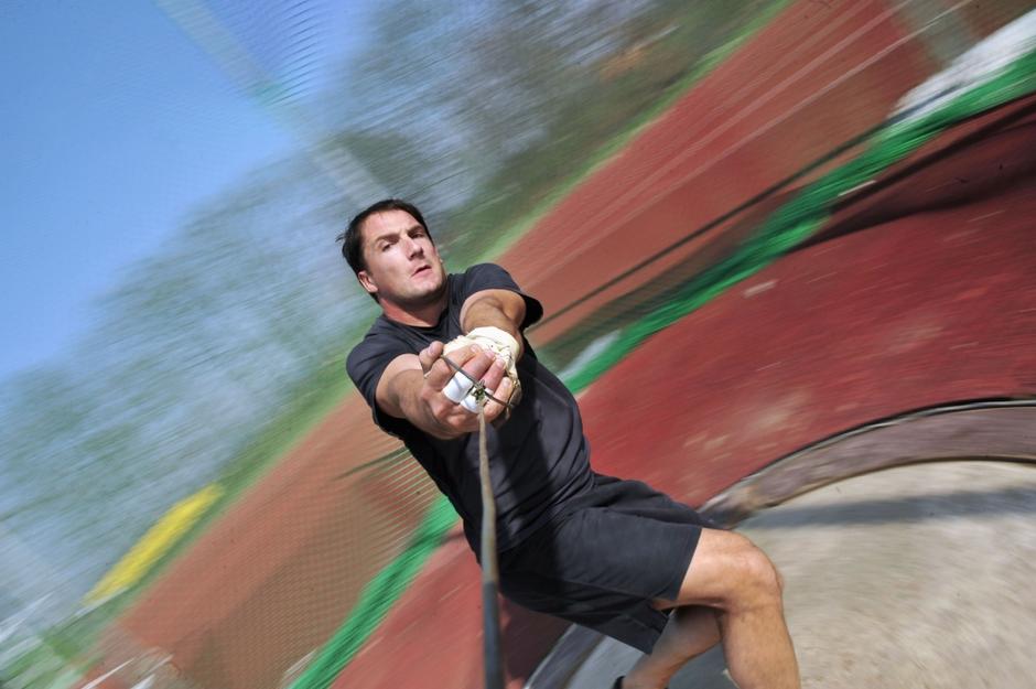 sport 08.05.12. Primo Kozmus, slovenski atlet, Primoz Kozmus of Slovenia throws | Avtor: Reuters