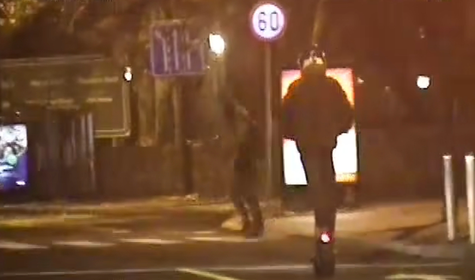Video: Policisti snemali voznika skiroja, nabralo se je za 1000 evrov kazni