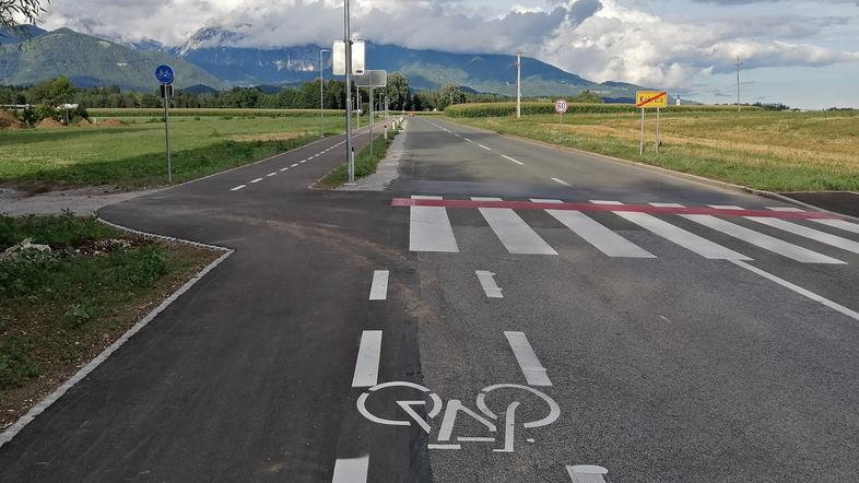 Nova kolesarska povezava, začetek pri koncu naselja Kokrica