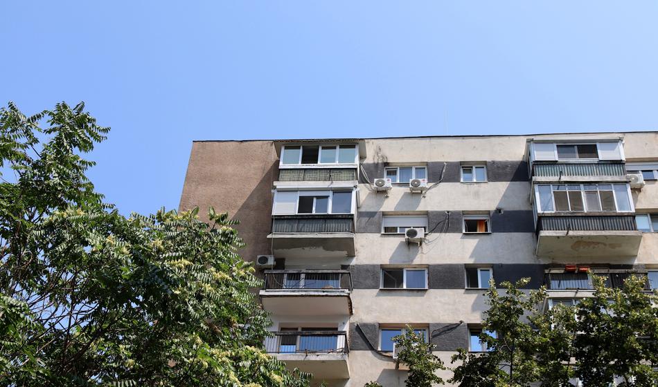 Osem let skrival mamino truplo in dvigoval njeno pokojnino