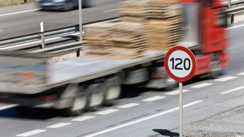 Avtocesta in omejitev hitrosti