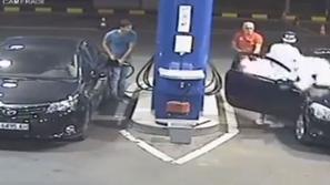 Bencinska črpalka in kajenje