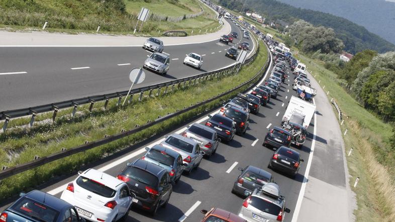 Zastoj na primorski avtocesti