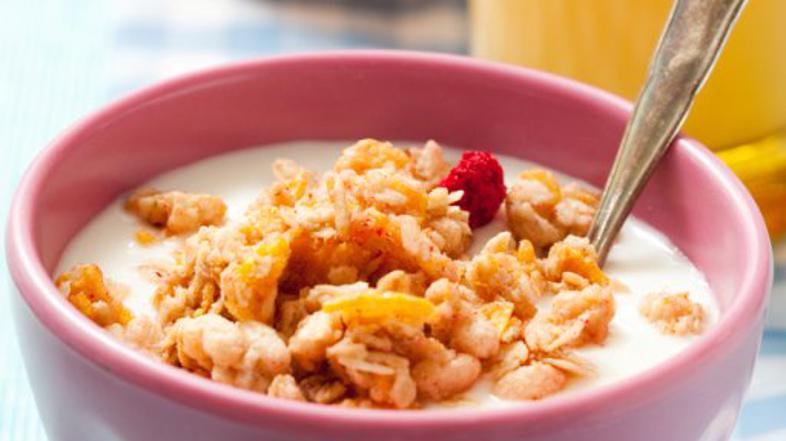 malica, kosmiči, hrana