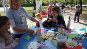 Dejavnosti ekošole otrokom privzgojijo osnovna načela varovanja narave in varčne