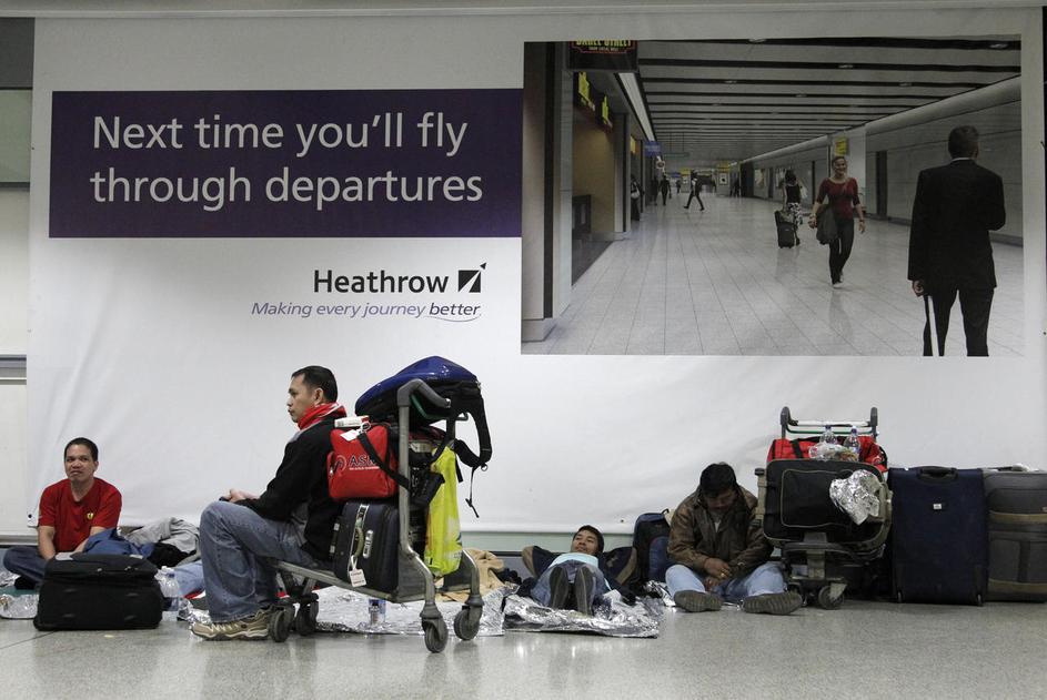 27-letna Brandi Gonzalez že od petka čaka na letališču Heathrow, ko bi morala po