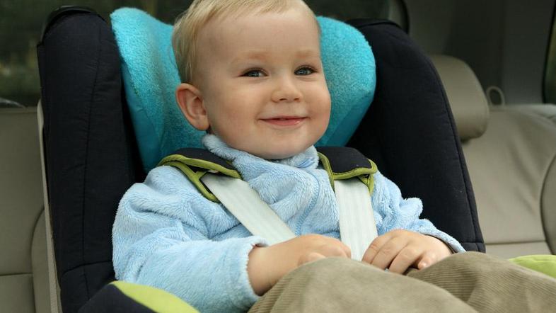Dober otroški sedež naj bo z vrha lestvice glede na varnost, je enostaven za upo
