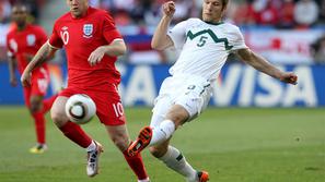 Cesar se razvija v branilca najvišjega formata. Ustrašil se ni niti Rooneyja. (F