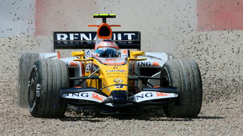 Nelson Piqeut mlajši je prepočasen na kvalifikacijah, na dirkah pa dela preveč n