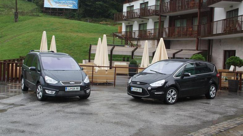 Ford S-max in galaxy