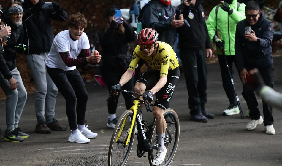 Jonas napadel na slovitem klancu, na koncu zmagal 'le' za 13 sekund