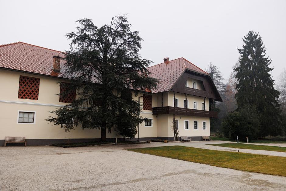 Asta Vrečko v Arboretumu Volčji Potok | Avtor: Nebojša Tejić/STA