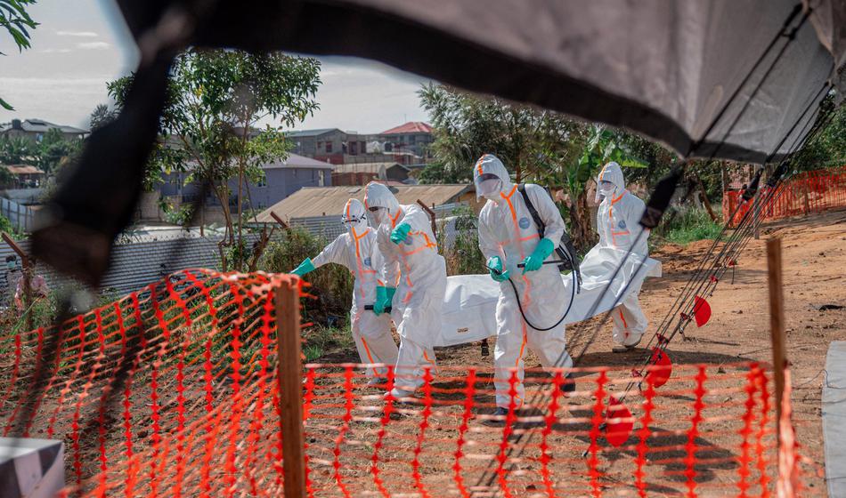 Nevarni virus uhaja izpod nadzora: "Resnično število okuženih bi osupnilo svet"