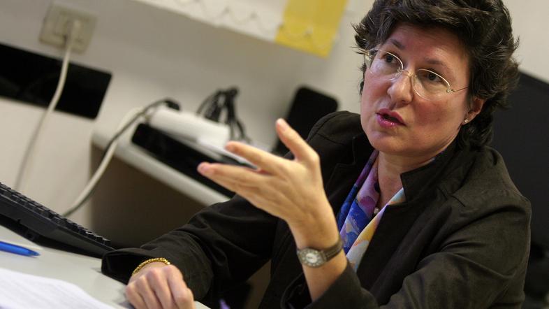 Posojilo oziroma garancijo, ki jo je odobrila Gordana Živčec Kalan, preiskujejo 