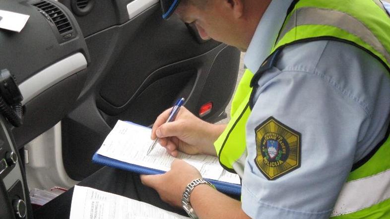 V mesecu dni menda bolj malo pisanja kazni... (Foto: PU Novo mesto)