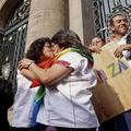 Javnost je zgrožena nad načinom delovanja klinike Tibidado. Združenja homoseksua