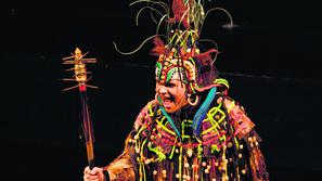 V muzikalu Showtime se v dveh urah zvrstijo komadi svetovno znanih muzikalov, iz