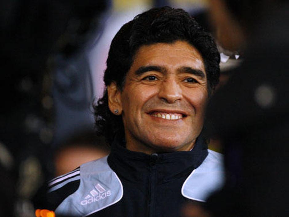Maradona kljub slabim predstavam reprezentance dobiva nagrade za svoje "delo". | Avtor: Žurnal24 main
