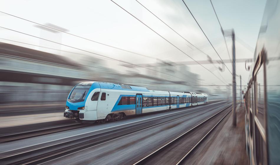 Po zelo dolgem času bo med tema mestoma znova zapeljal potniški vlak