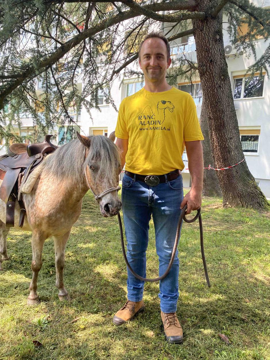 ZOO ALADIN | Avtor: Nataša Medvešček M.