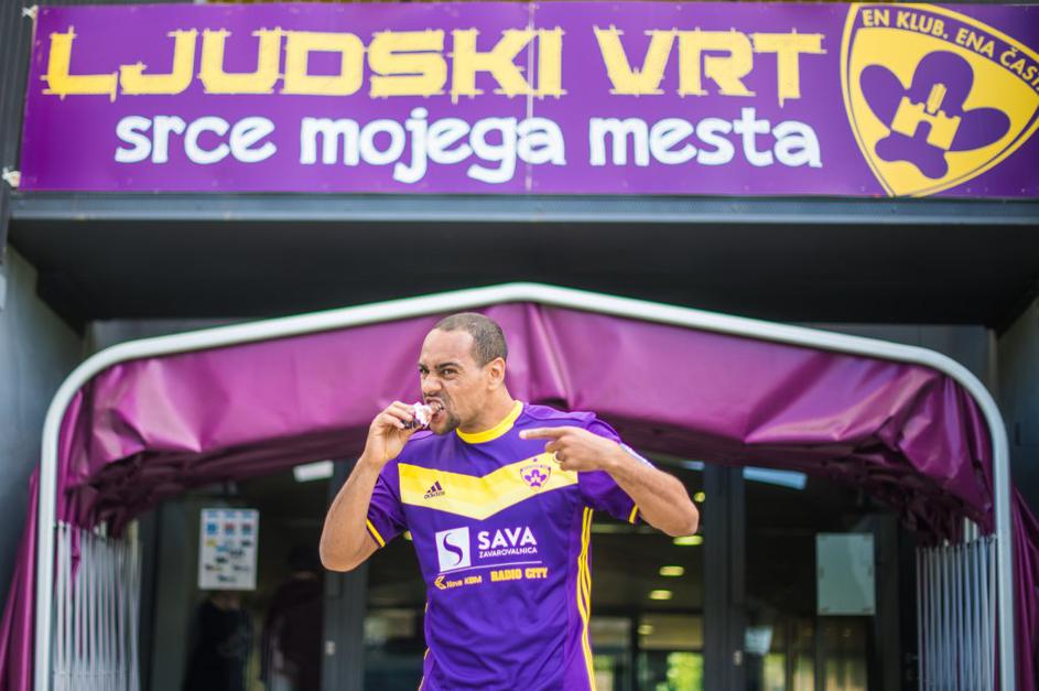 Snickers nagradna igra