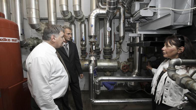 Poleg prihranka s kotlovnico na biomaso SGLŠ daje zaslužek ljudem iz okolice, sa