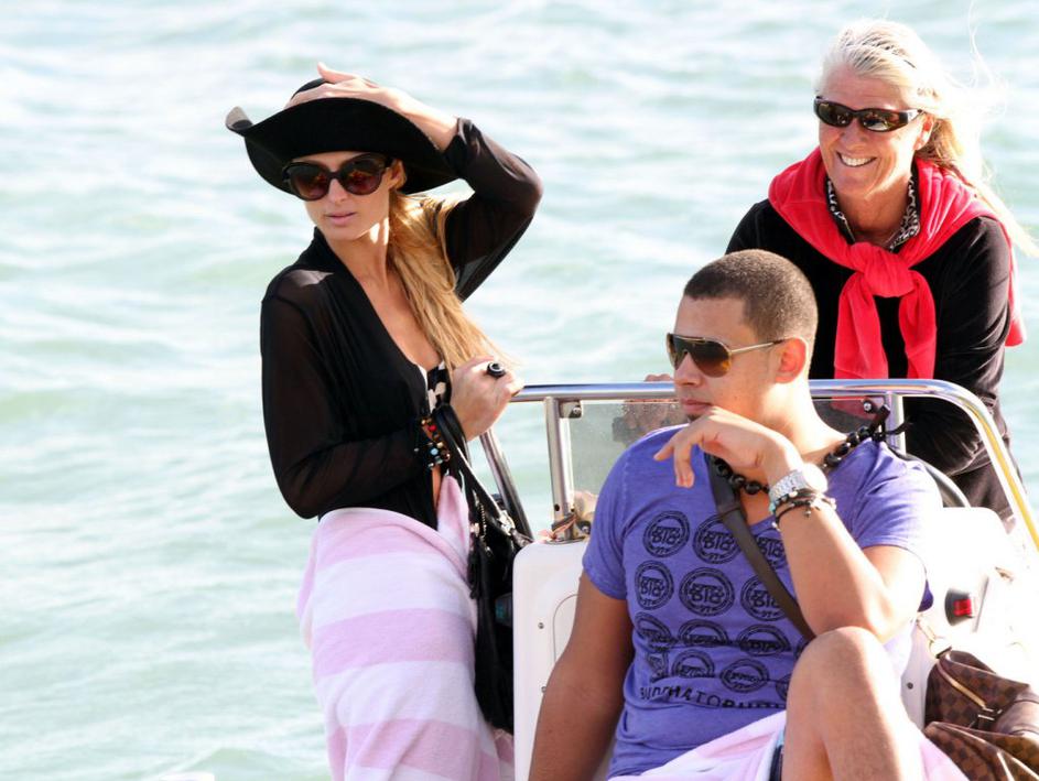 Paris Hilton, Afrojack