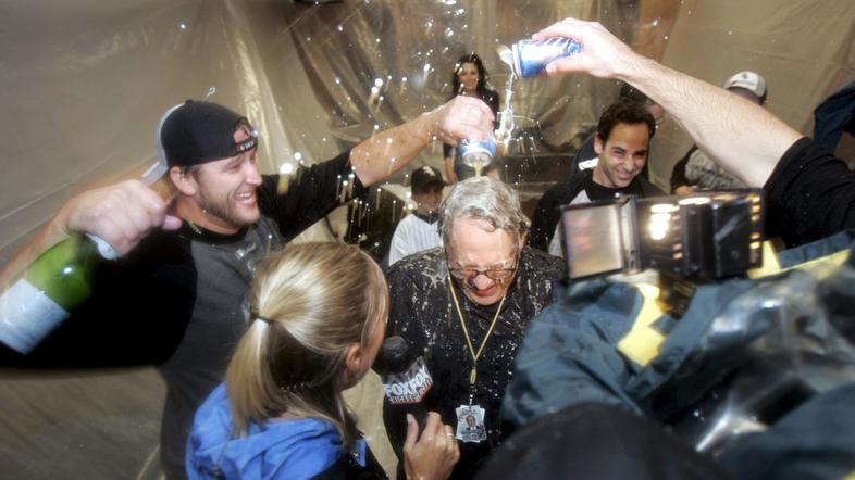 Jerry Reinsdorf upa na nove zmagoslavne trenutke s Chicago Bulls. (Foto: EPA)