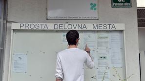 Zavod za zaposlovanje na Parmovi 32.