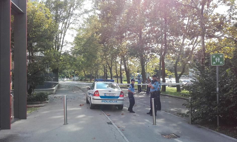 sumljiv predmet Puharjeva