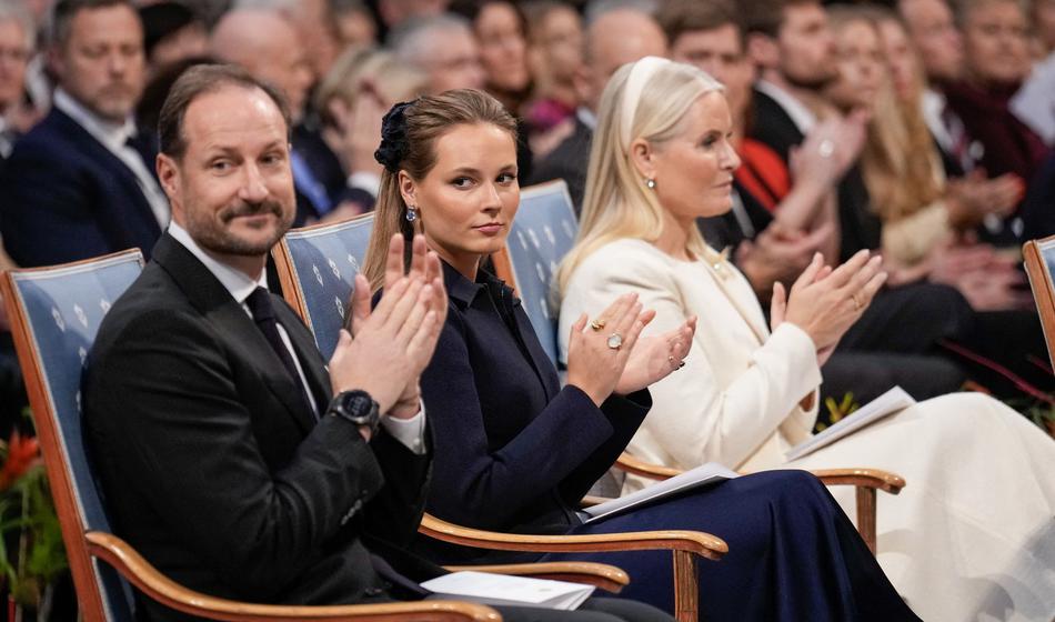 Velik strah: Norveška princesa prekinila študij, da je lahko ob bolni mami