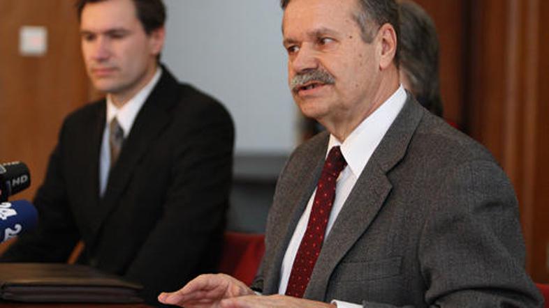 Tako Rizman kot Pejovnik (desno) sta največ glasov prejela na fakultetah, na kat