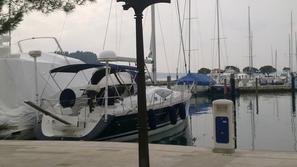 slovenija 23.01.14. primer ukradene svetilke iz Marine, foto: suzana kos