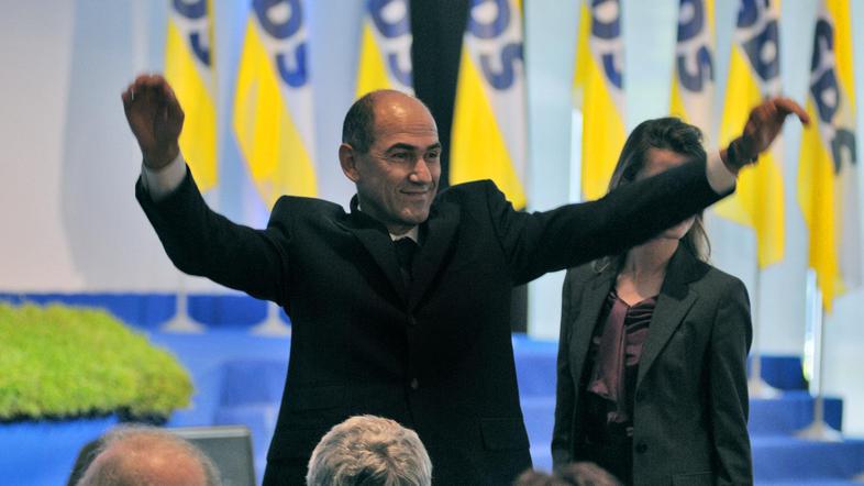 Janez Janša je napovedal, da bodo njegovim spremembam najprej nasprotovali.