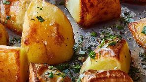 pečen krompir