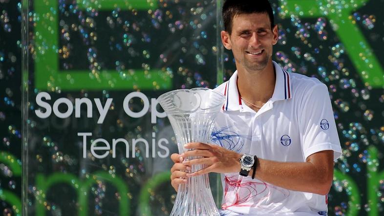 Djoković Đoković Miami ATP finale pokal trofeja