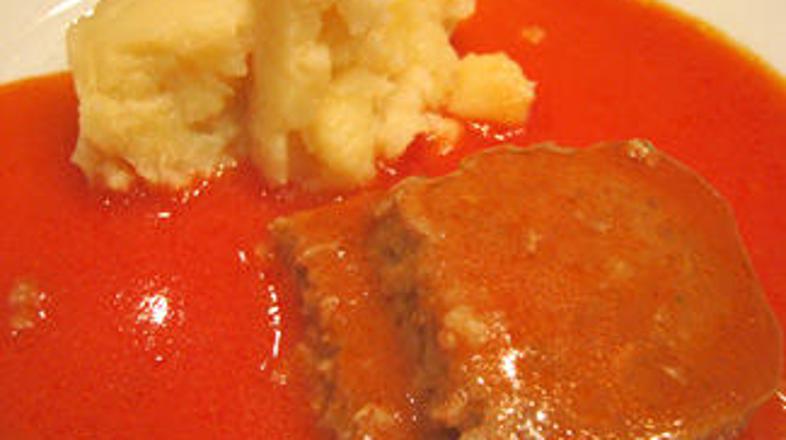 Pečenko ponudite s krompirjem ali njoki.