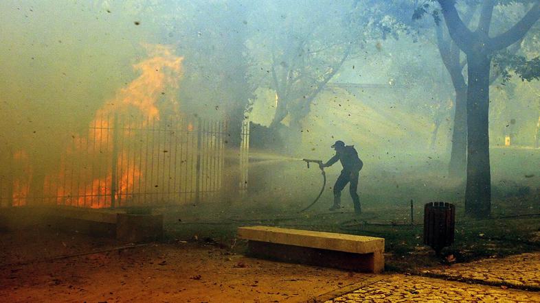 Evakuirani vaščani se bojijo, da bo število smrtnih žrtev še naraslo.
