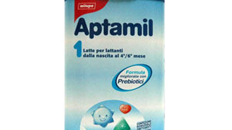 Aptamila 1 v Sloveniji še niso preverili, a verjetno mleko ni nevarno za otroke.