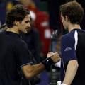 Roger Federer je po koncu dvoboja stisnil roko Andyju Murrayju.