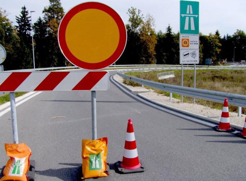Zapora na cesti | Avtor: Žurnal24 main