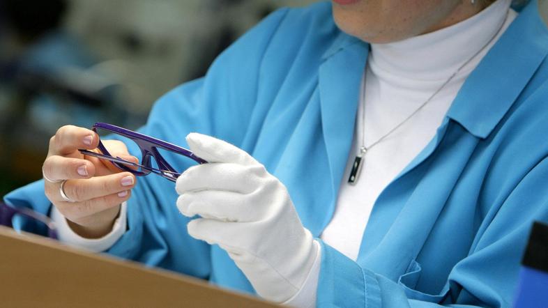 Do konca aprila se bo vrnilo vseh 97 delavcev; do takrat pa bodo na čakanju.