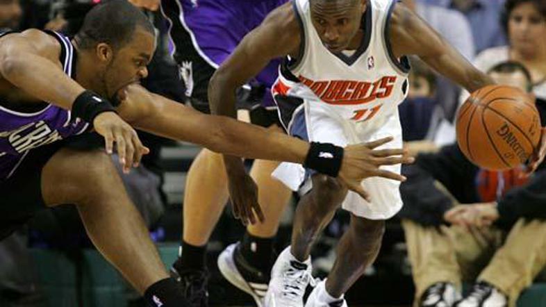 Earl Boykins bo po množici ekip NBA zaigral tudi za evropsko moštvo. Odslej bo n