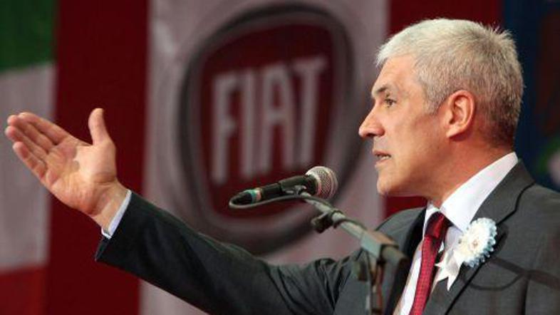 Srbski predsednik Boris Tadić je maja letos v Kragujevcu na srečanju s predstavn