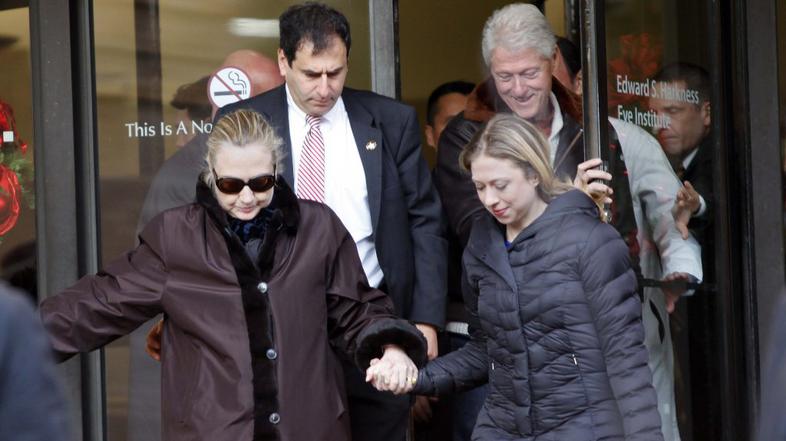 Clintonova zapušča bolnišnico