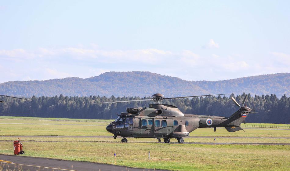 Silovito je počilo, 23-letnika odpeljali s helikopterjem