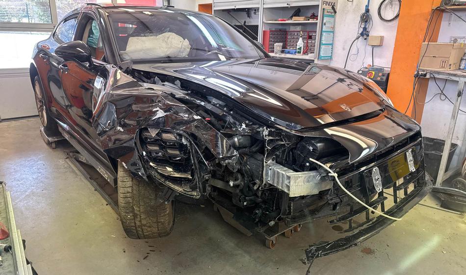 Banalen trik utegne močno poceniti popravilo žarometa po poškodbi