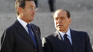 Fini in Berlusconi. (Foto: Reuters)