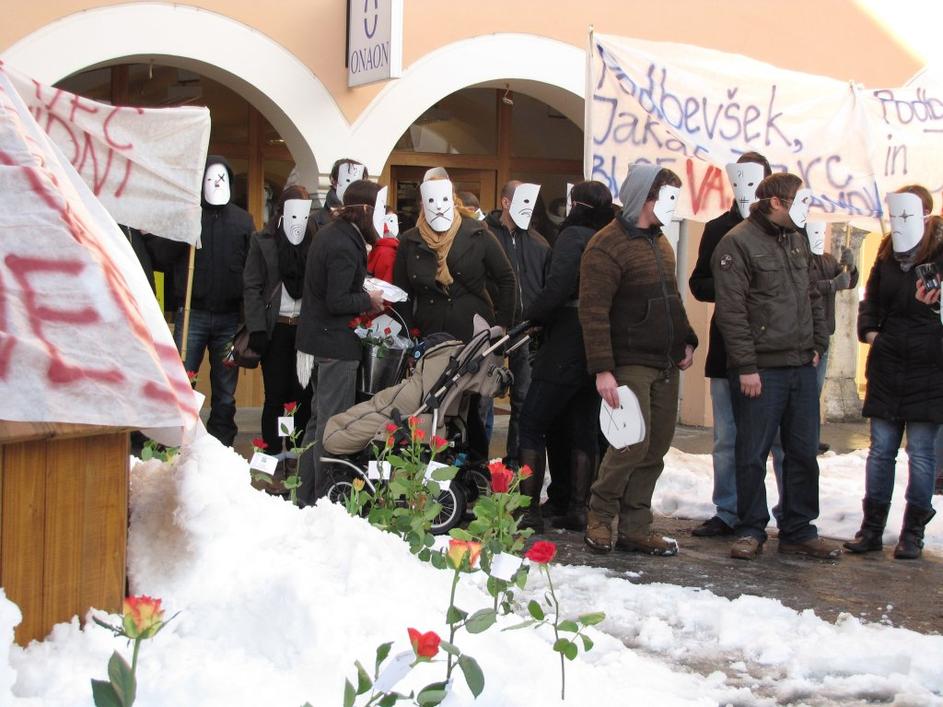 Pust in protest v Novem mestu